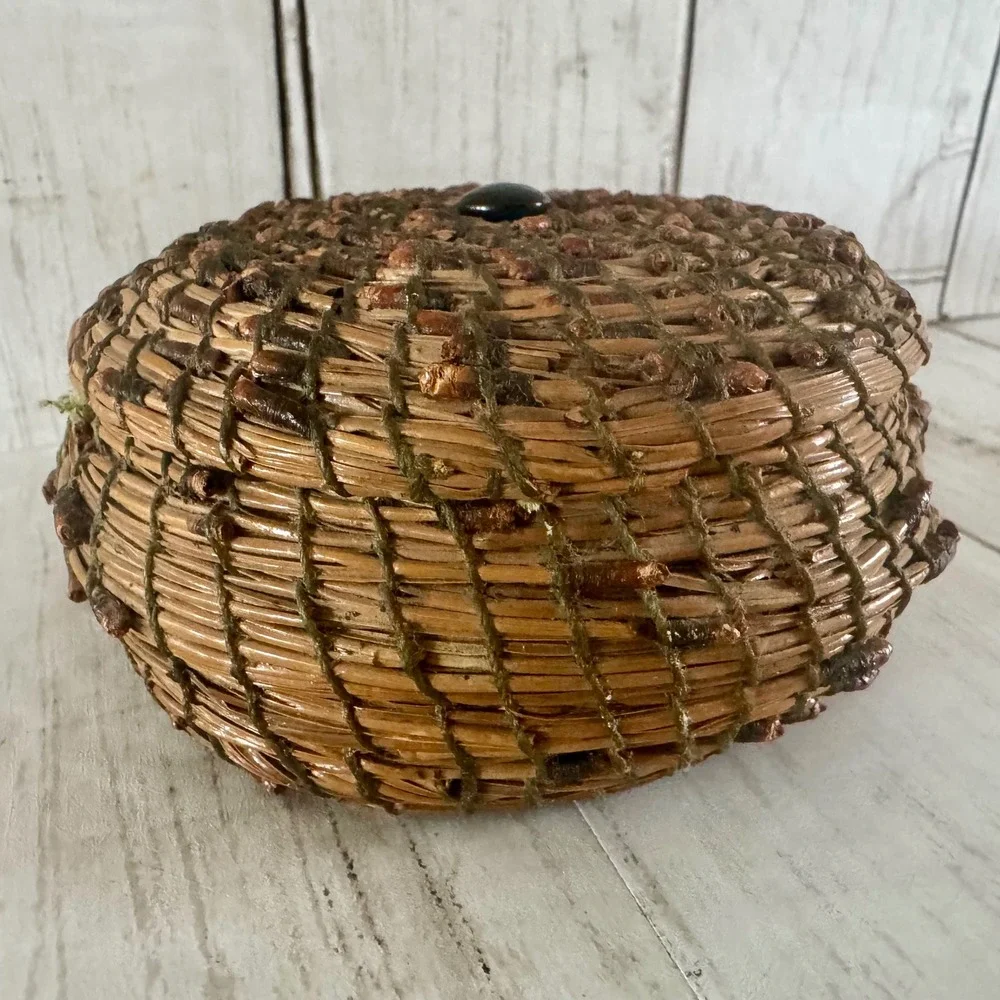 Vintage Hand Woven Pine Needle Basket Round Trinket Box with Lid Stone Finial 5